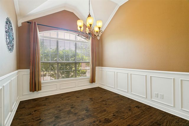 5713 Kelly Court, Haltom City, TX 76137