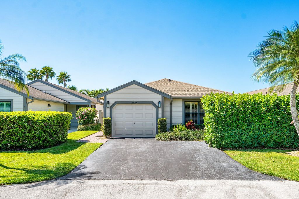 2579 Bedford Mews Drive, Wellington, FL 33414