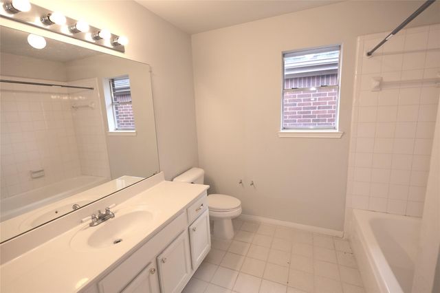 3229 Continental Drive, Missouri City, TX 77459