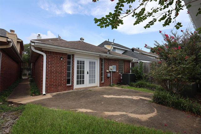 3229 Continental Drive, Missouri City, TX 77459