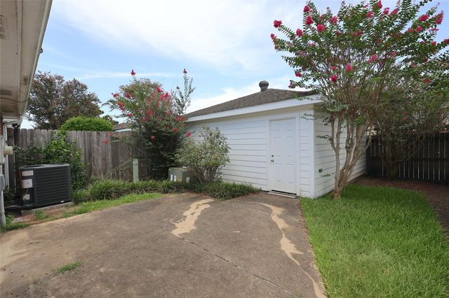 3229 Continental Drive, Missouri City, TX 77459