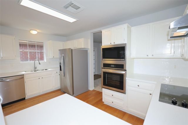 3229 Continental Drive, Missouri City, TX 77459