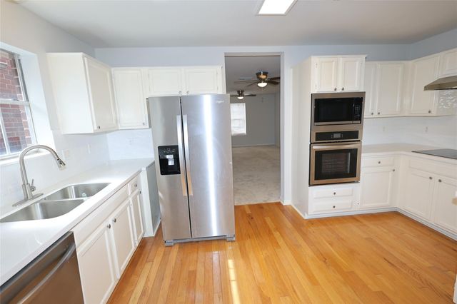 3229 Continental Drive, Missouri City, TX 77459