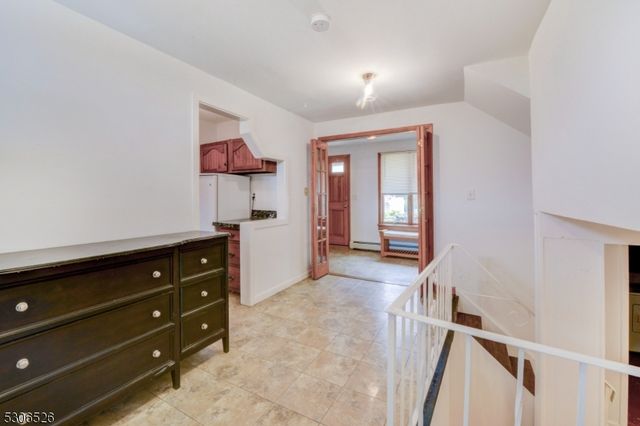 27 Cleveland Ter, West Orange Twp., NJ 07052