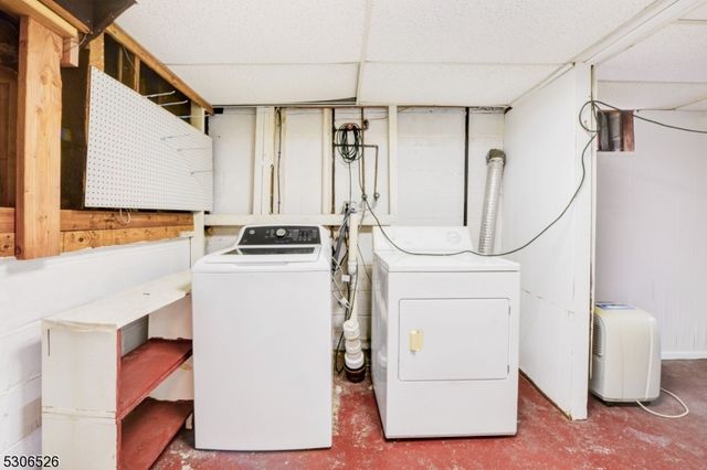 27 Cleveland Ter, West Orange Twp., NJ 07052