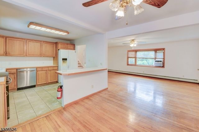 27 Cleveland Ter, West Orange Twp., NJ 07052