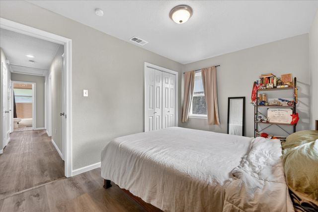 324 N Shore Place, Lewisville, TX 75067