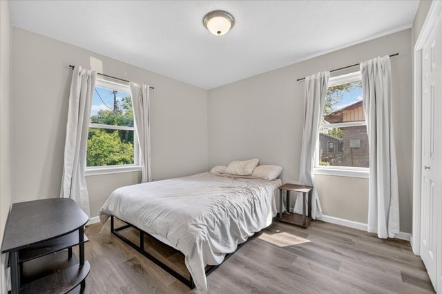 324 N Shore Place, Lewisville, TX 75067