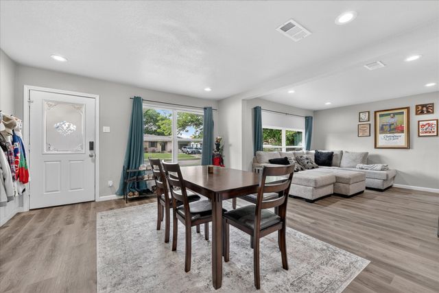 324 N Shore Place, Lewisville, TX 75067