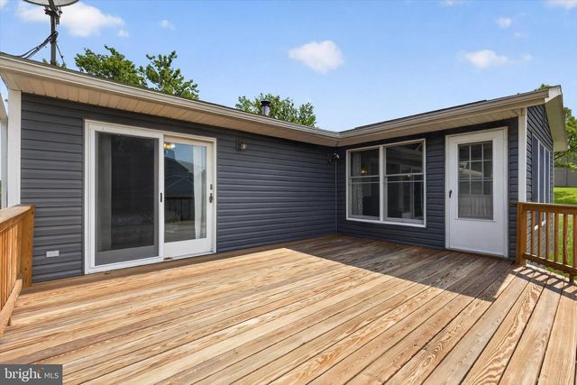807 LANCELOT AVENUE, Mechanicsburg, PA 17055