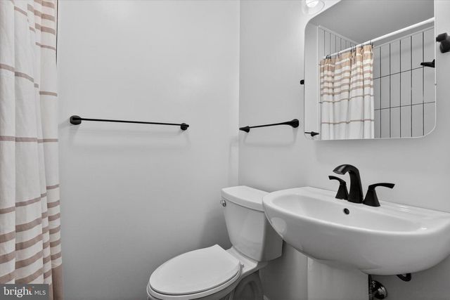 807 LANCELOT AVENUE, Mechanicsburg, PA 17055