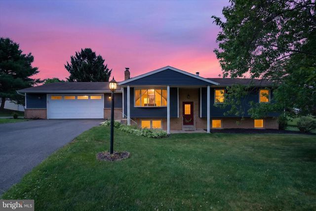 807 LANCELOT AVENUE, Mechanicsburg, PA 17055