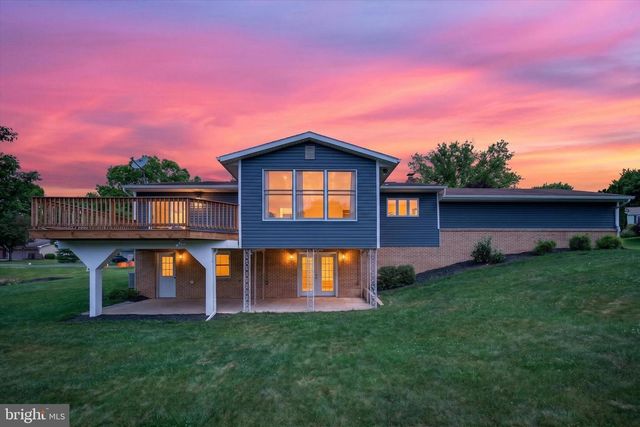 807 LANCELOT AVENUE, Mechanicsburg, PA 17055