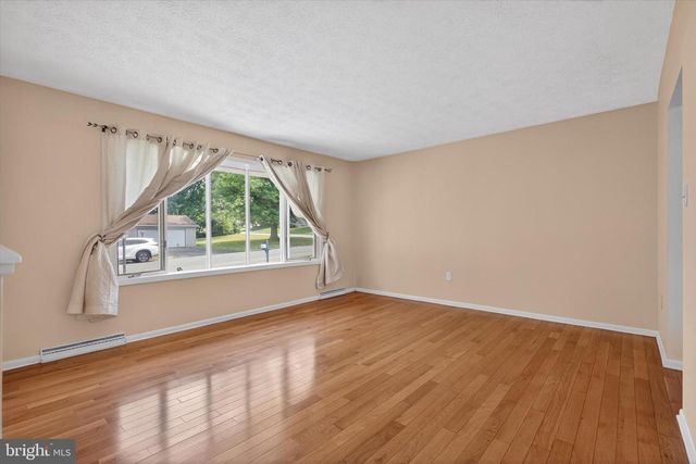807 LANCELOT AVENUE, Mechanicsburg, PA 17055