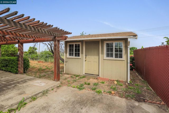 3438 Gregory Dr, Bay Point, CA 94565