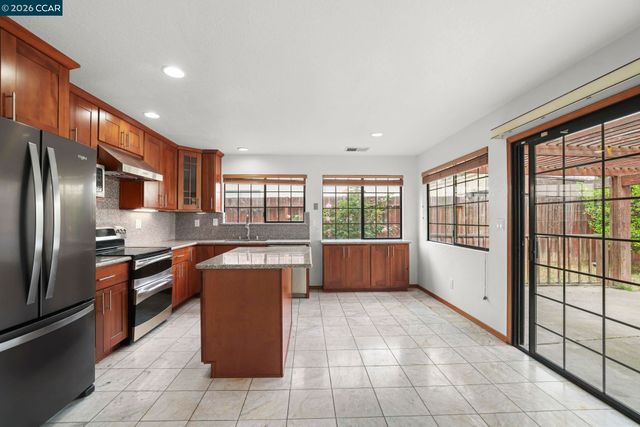 3438 Gregory Dr, Bay Point, CA 94565