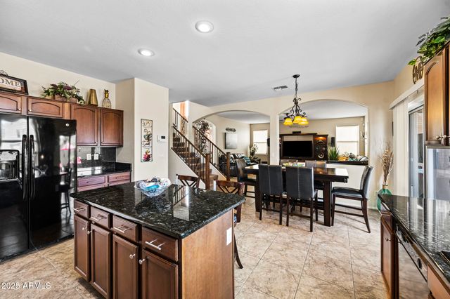 41209 W HAYDEN Drive, Maricopa, AZ 85138