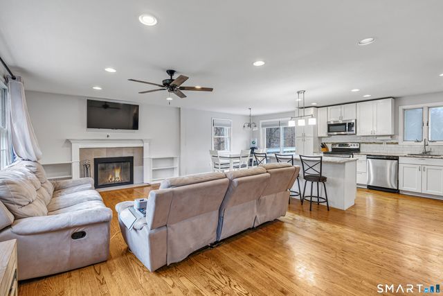 24 Valley Road, Shelton, CT 06484