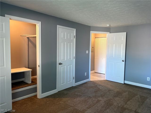9600 Cove Drive B2, North Royalton, OH 44133