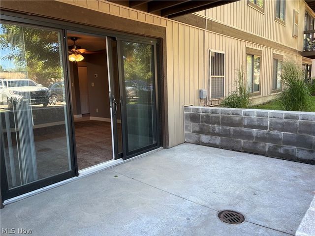 9600 Cove Drive B2, North Royalton, OH 44133