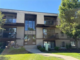 9600 Cove Drive B2, North Royalton, OH 44133
