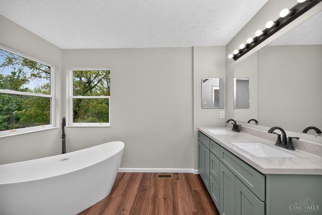 1321 Covedale Lane, Batavia Twp, OH 45102