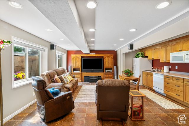 11187 S 2480 W, South Jordan, UT 84095
