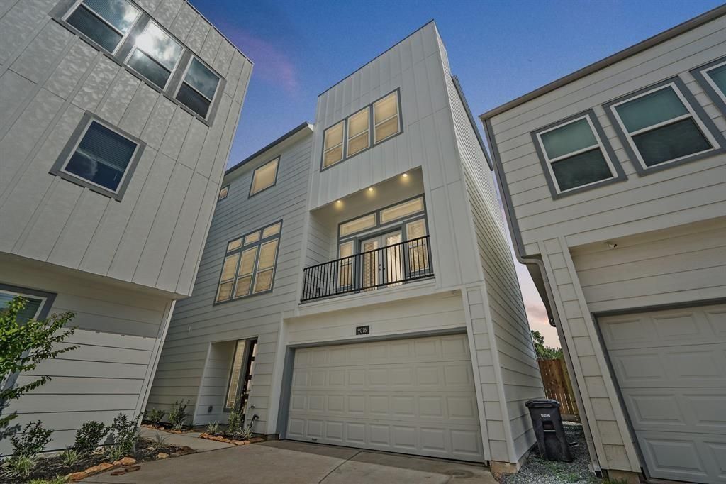 9016 Lonestar Creekbend Lane, Houston, TX 77080