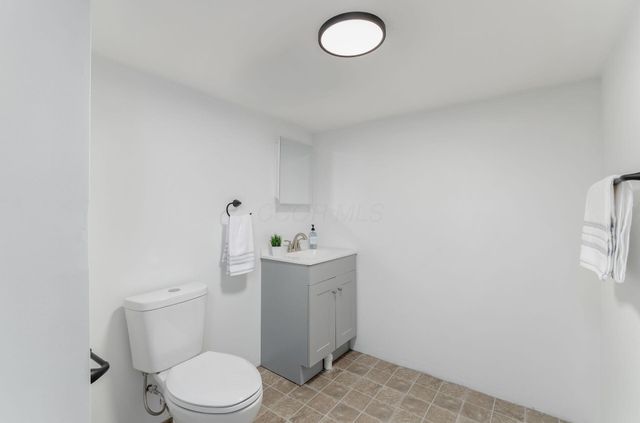 2966 Brownlee Avenue, Columbus, OH 43209