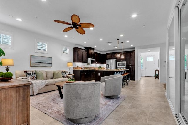 1037 Forbes Ln, Davis, CA 95616