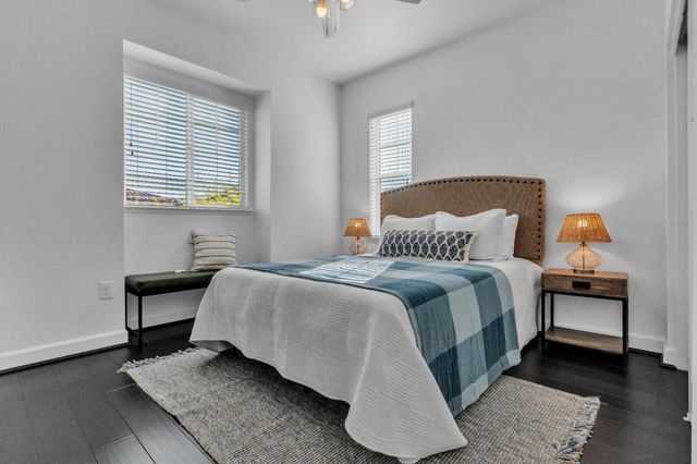 1037 Forbes Ln, Davis, CA 95616