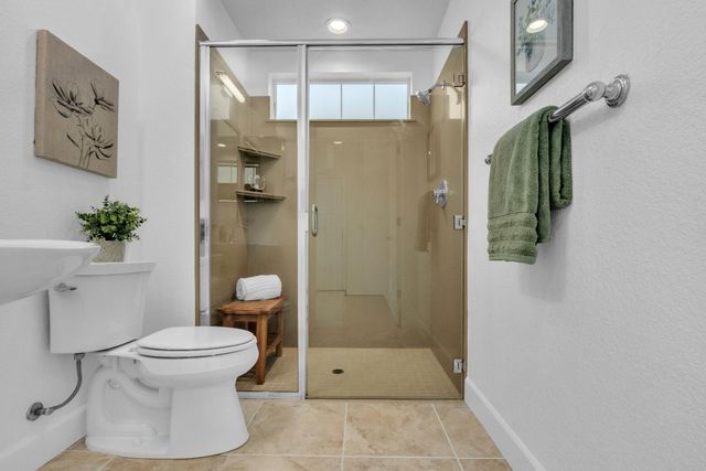 1037 Forbes Ln, Davis, CA 95616