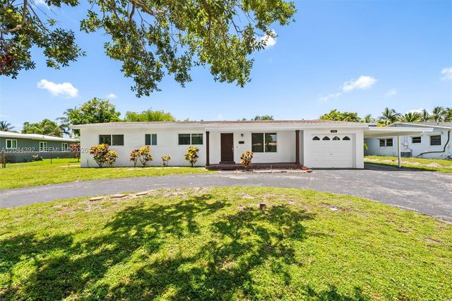 733 N Rainbow Dr, Hollywood, FL 33021