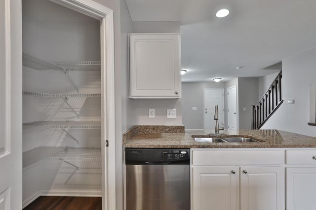 5635 Chippewa Falls Street, 61, Dublin, OH 43016