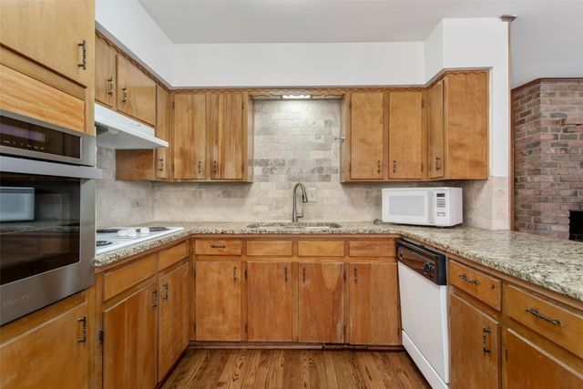 7505 Brentcove Circle, Dallas, TX 75214