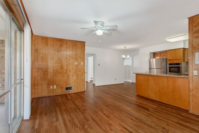 7505 Brentcove Circle, Dallas, TX 75214