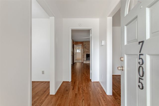 7505 Brentcove Circle, Dallas, TX 75214