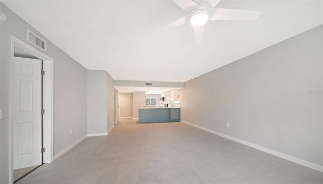 3262 CROSS CREEK DRIVE 3262, Sarasota, FL 34231