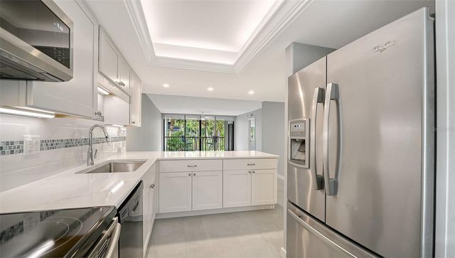 3262 CROSS CREEK DRIVE 3262, Sarasota, FL 34231