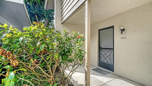 3262 CROSS CREEK DRIVE 3262, Sarasota, FL 34231