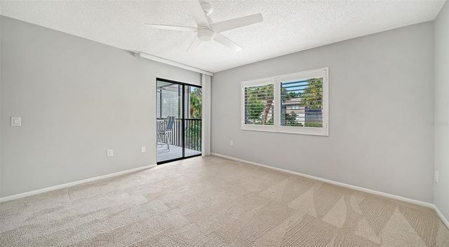 3262 CROSS CREEK DRIVE 3262, Sarasota, FL 34231