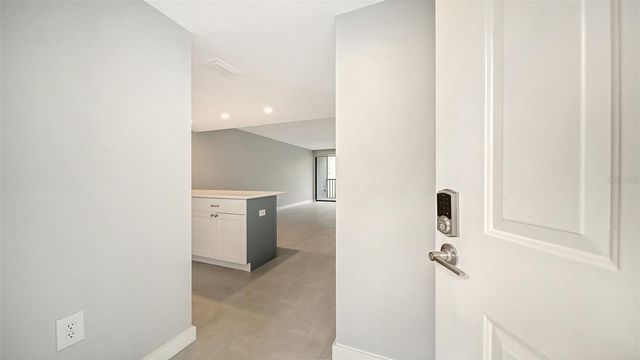 3262 CROSS CREEK DRIVE 3262, Sarasota, FL 34231