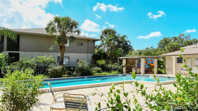 3262 CROSS CREEK DRIVE 3262, Sarasota, FL 34231