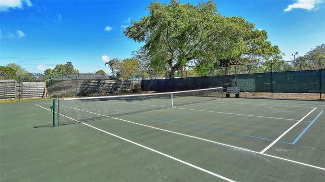 3262 CROSS CREEK DRIVE 3262, Sarasota, FL 34231