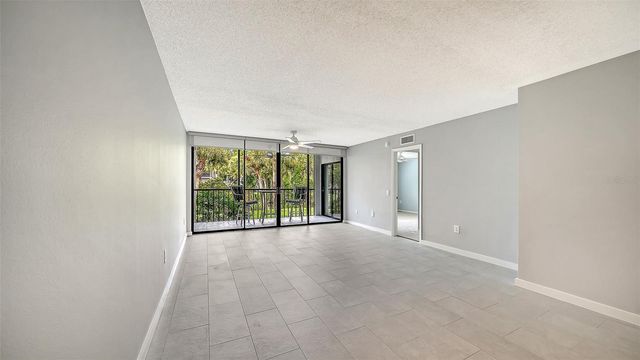 3262 CROSS CREEK DRIVE 3262, Sarasota, FL 34231