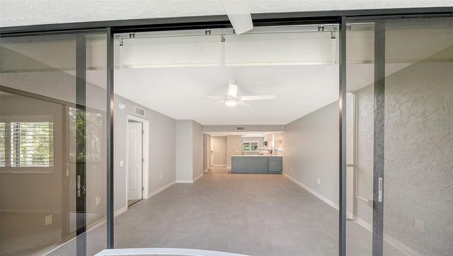 3262 CROSS CREEK DRIVE 3262, Sarasota, FL 34231