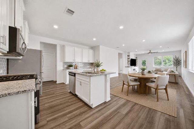 9245 Inland Leather Lane, Conroe, TX 77385