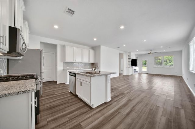 9245 Inland Leather Lane, Conroe, TX 77385