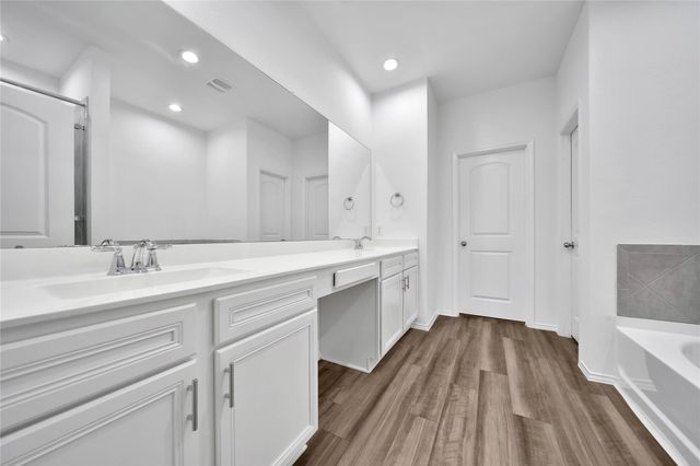 9245 Inland Leather Lane, Conroe, TX 77385