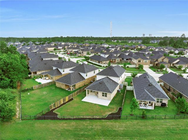 9245 Inland Leather Lane, Conroe, TX 77385